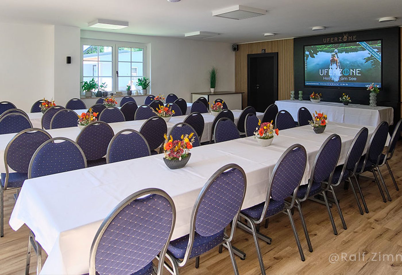 UFERZONE Moritzburg - UFERZONE Seminarraum vorbereitet für ein Seminar