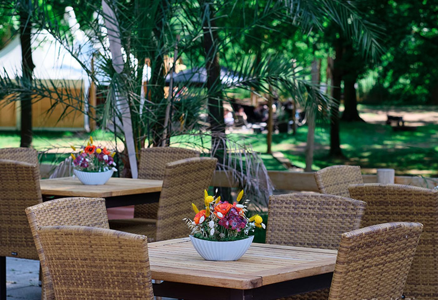 UFERZONE Moritzburg - UFERZONE Terrasse vorbereitet für Familien Brunch